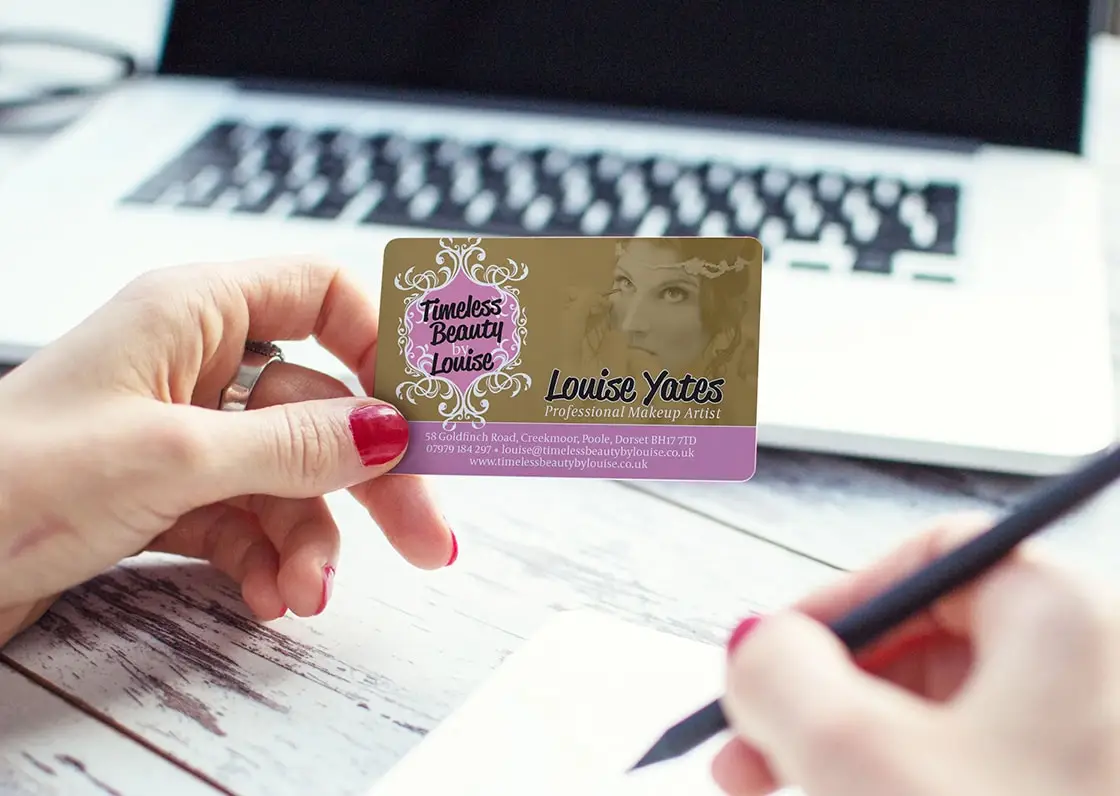 round cornered business card design and print 1120x796px